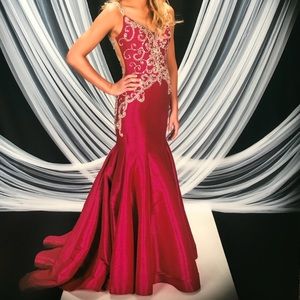 Mac Duggal mermaid gown PAGEANTS & PROM